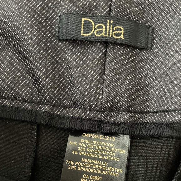 Dalia Pull Up Stretch Pants - Women's Large - Picture 4 of 11